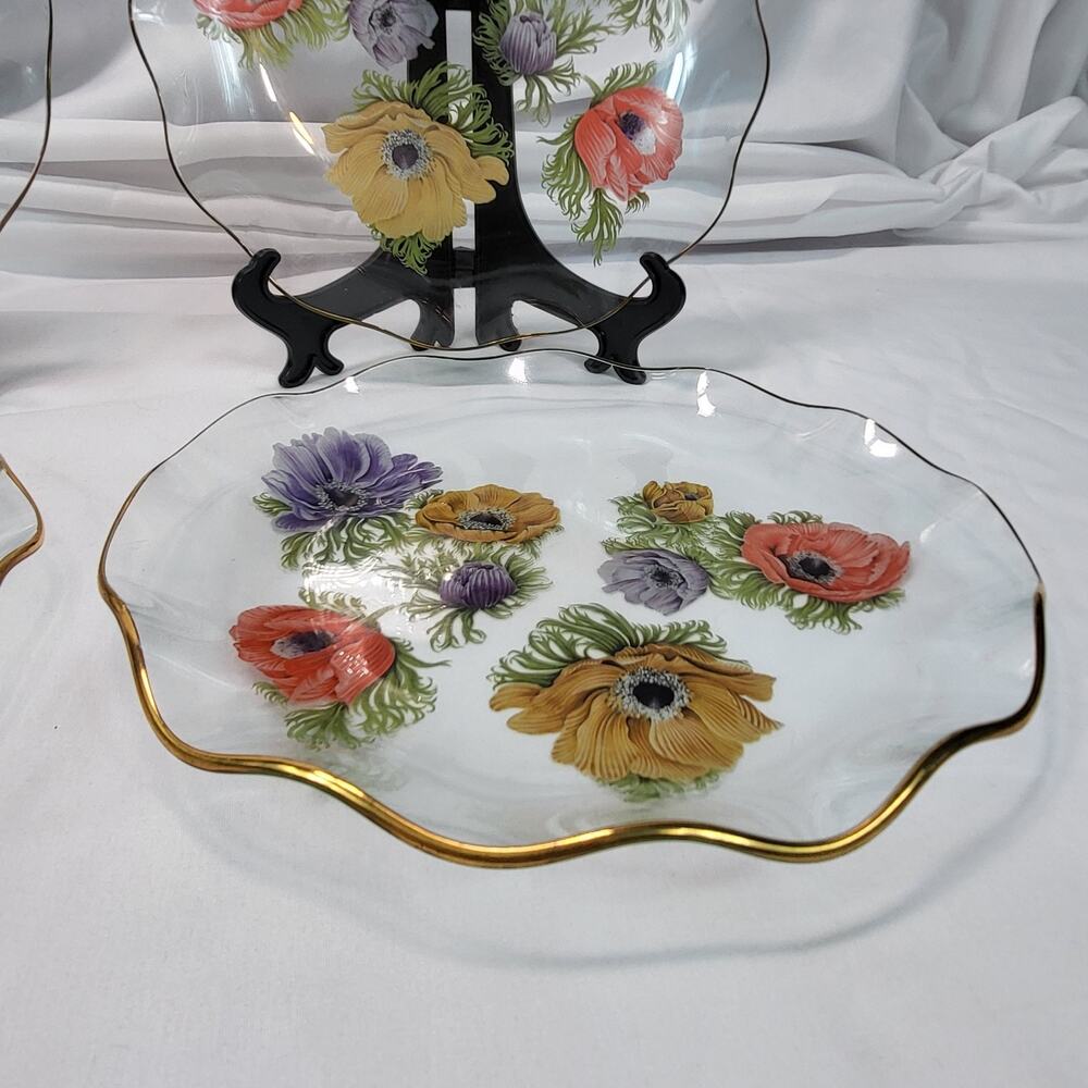 Chance Glass Anemone Floral 8" Luncheon Plates Set of 4 Scallop Edge Gold Rim - Picture 13 of 16